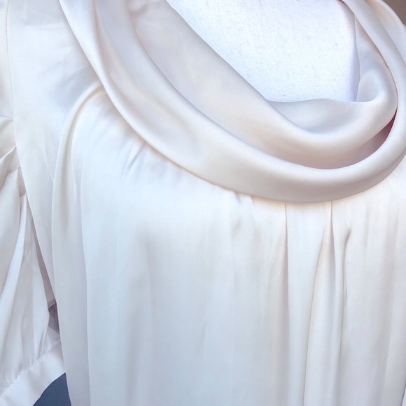 NWT bcbgmaxazria silky satin tops w/bow - Picture 5 of 7